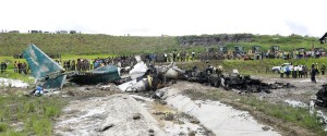 सौर्य एयरलाइन्सको विमान दुर्घटनामा मृत्यु भएका १७ जनाको शव आफन्तले बुझे   