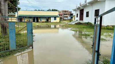 सामान्य वर्षामै जलमग्न हुन्छ सुखीपुर स्वास्थ्य चौकी       