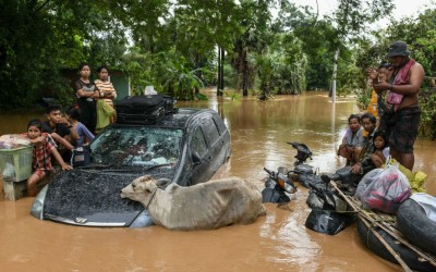 म्यान्मामा हावाहुरी र बाढीबाट मृत्यु हुनेको संख्या ७४ पुग्यो        