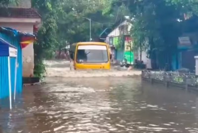 भारी वर्षाका कारण मुम्बईमा विद्यालय बन्द, विश्वविद्यालयको परीक्षा स्थगित       