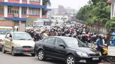 ट्याङ्कर चालक सङ्घको हडताल फिर्ता, आजैदेखि इन्धन सहज हुने       