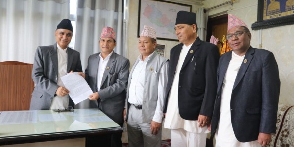 कर्णाली प्रदेश सरकारमा माओवादीका चार मन्त्रीले दिए राजीनामा       