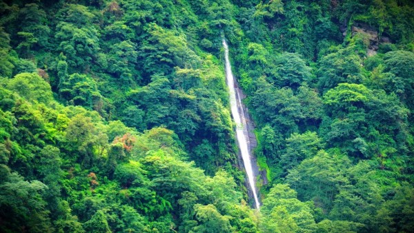 प्रचारप्रसारको अभावमा ओझेलमा ‘महभिर झरना’   