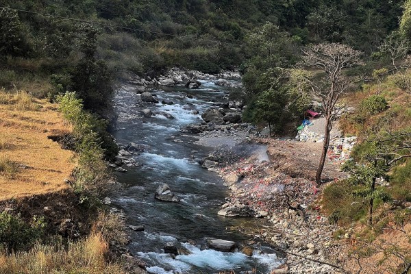 जथाभावी फोहर फाल्दा तमानखोला र बडिगाडखोला दुर्गन्धित   