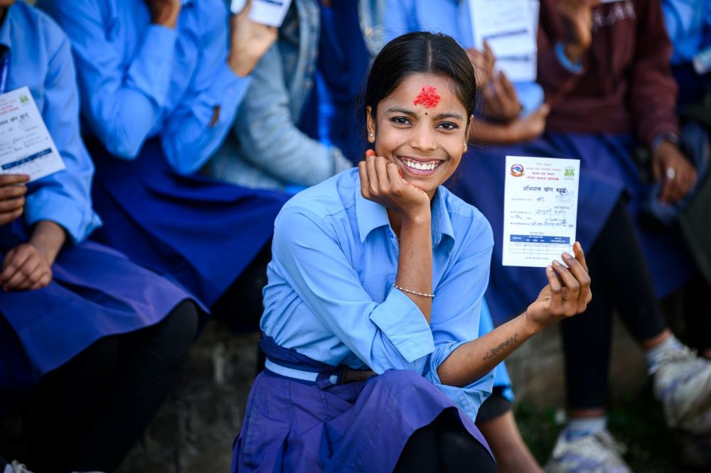 तेह्र लाख किशोरीलाई लगाइयो एचपिभी खोप, स्वास्थ्यमन्त्रीद्वारा आभार        